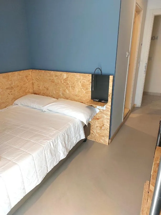 רימיני Hotel Little
